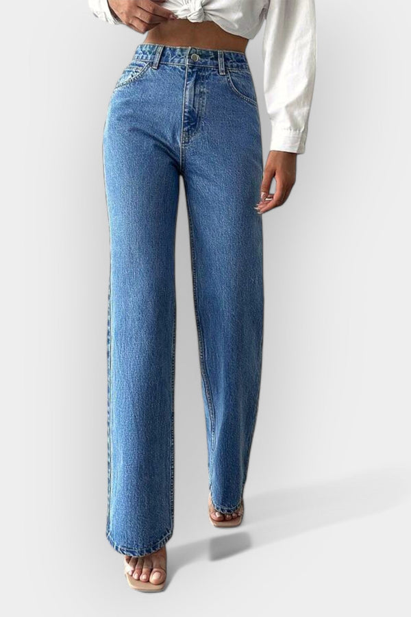 Jean taille haute avec coupe large confortable