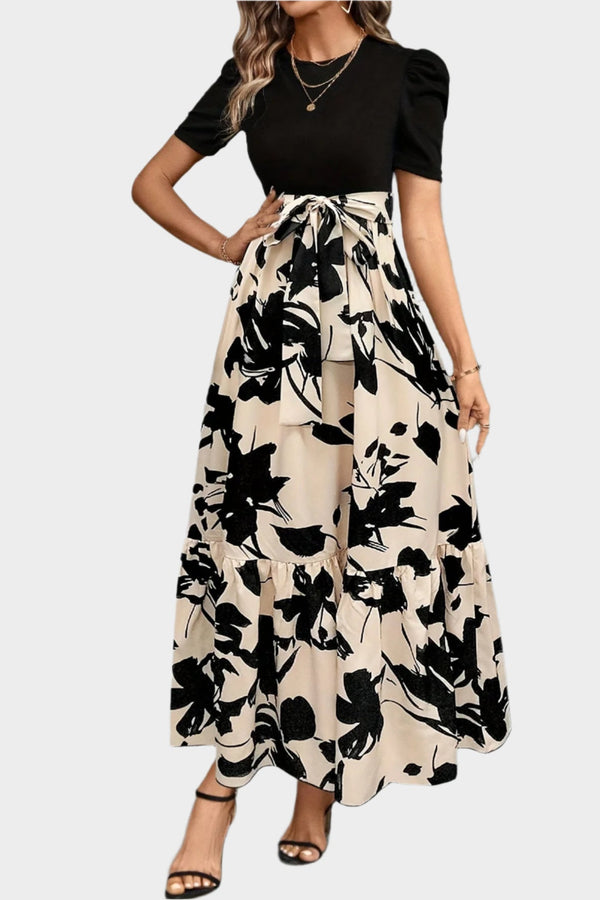 Robe fleurie avec taille haute et motifs rayés