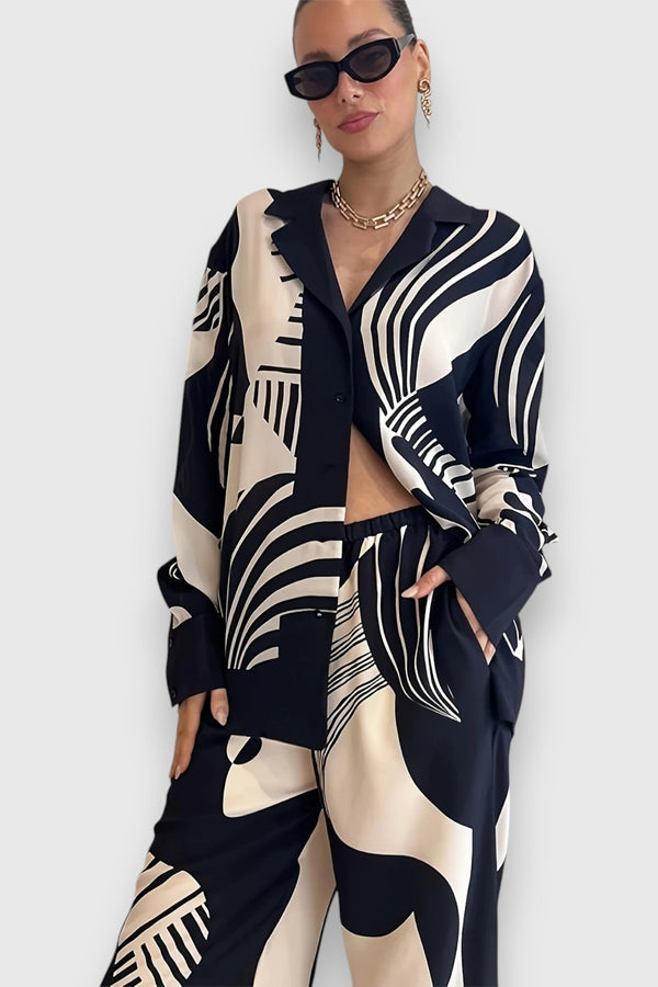 Ensemble deux pièces avec design géométrique élégant