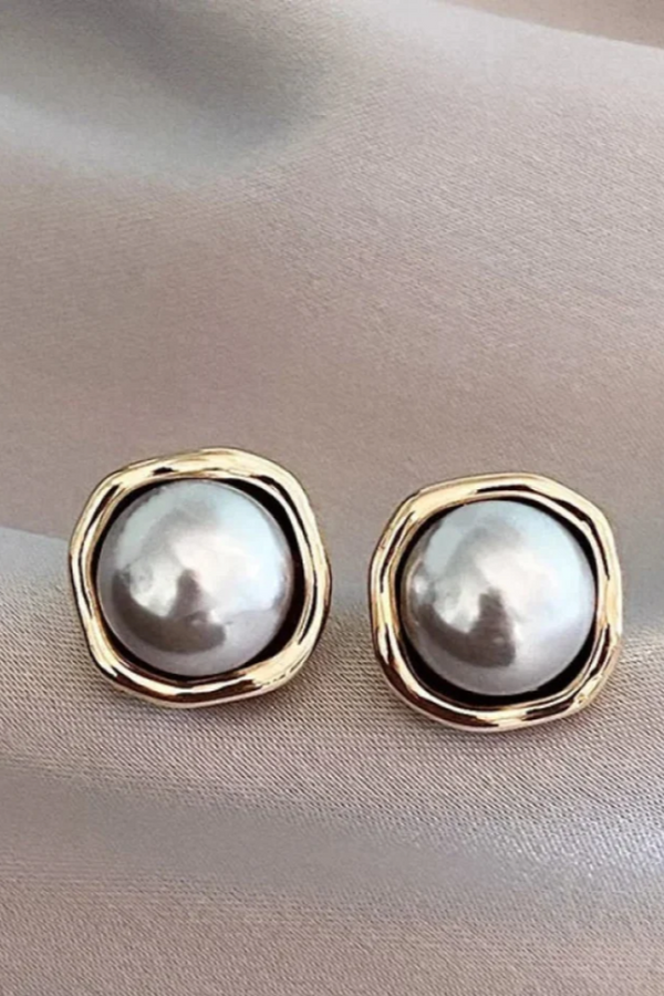 BOUCLES D'OREILLES PERLE NOIRE ÉLÉGANTE