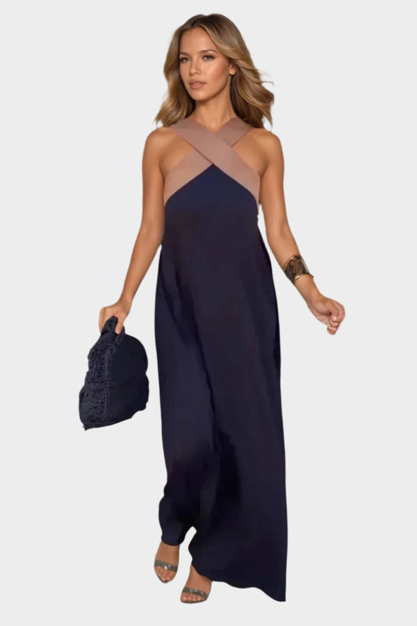 Robe élégante avec encolure dégagée