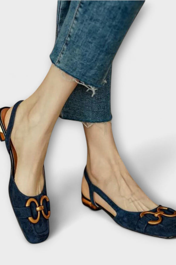 Sandale avec boucle à fermoir