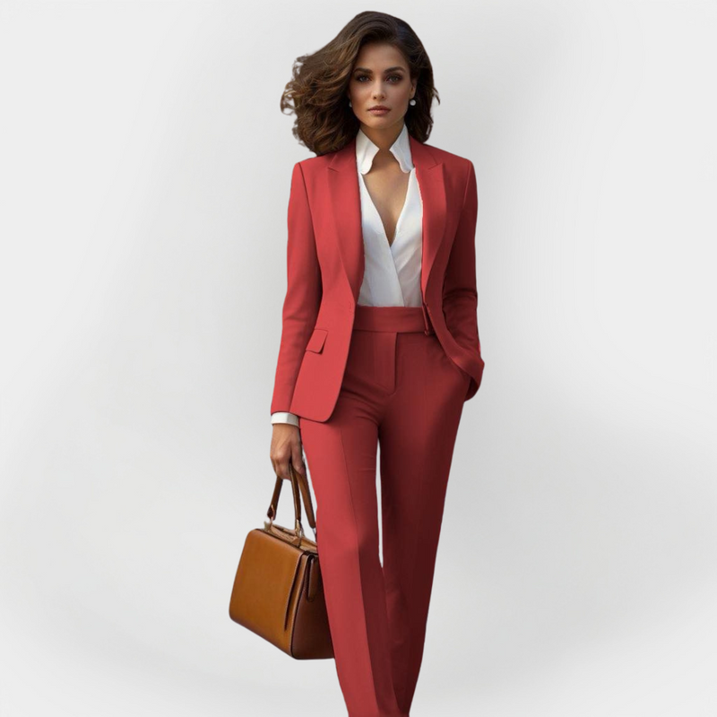 Costume élégant pour femme
