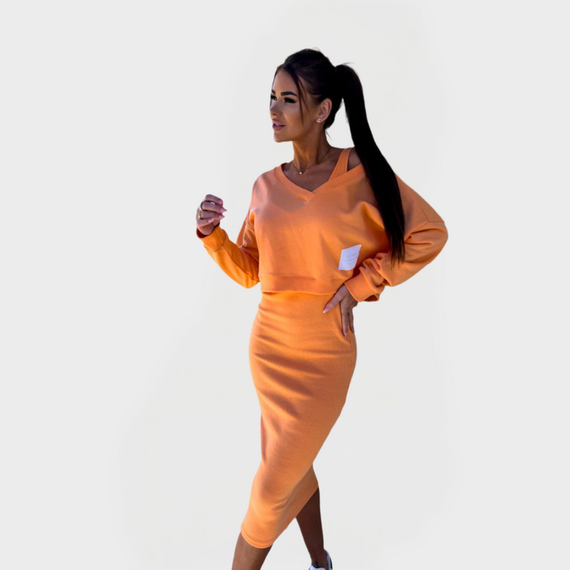 Ensemble d'été avec sweat à capuche et robe pour confort et style