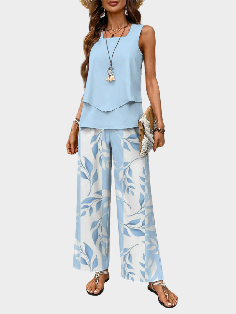 Ensemble d'été avec haut sans manches et pantalon à imprimé feuilles