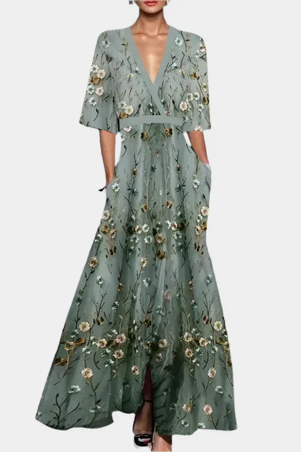 Robe fleurie avec col en V