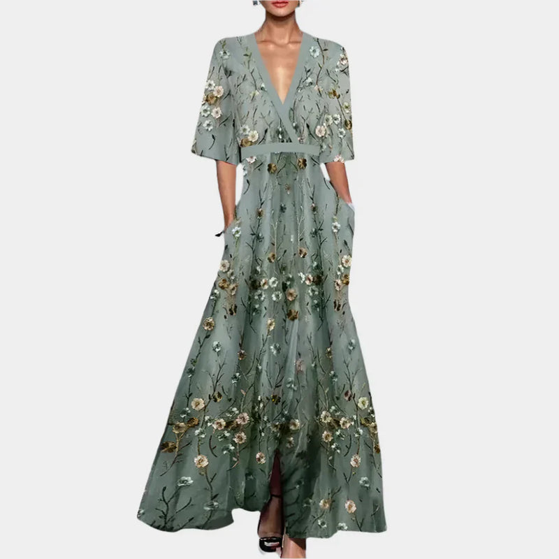 Robe fleurie avec col en V