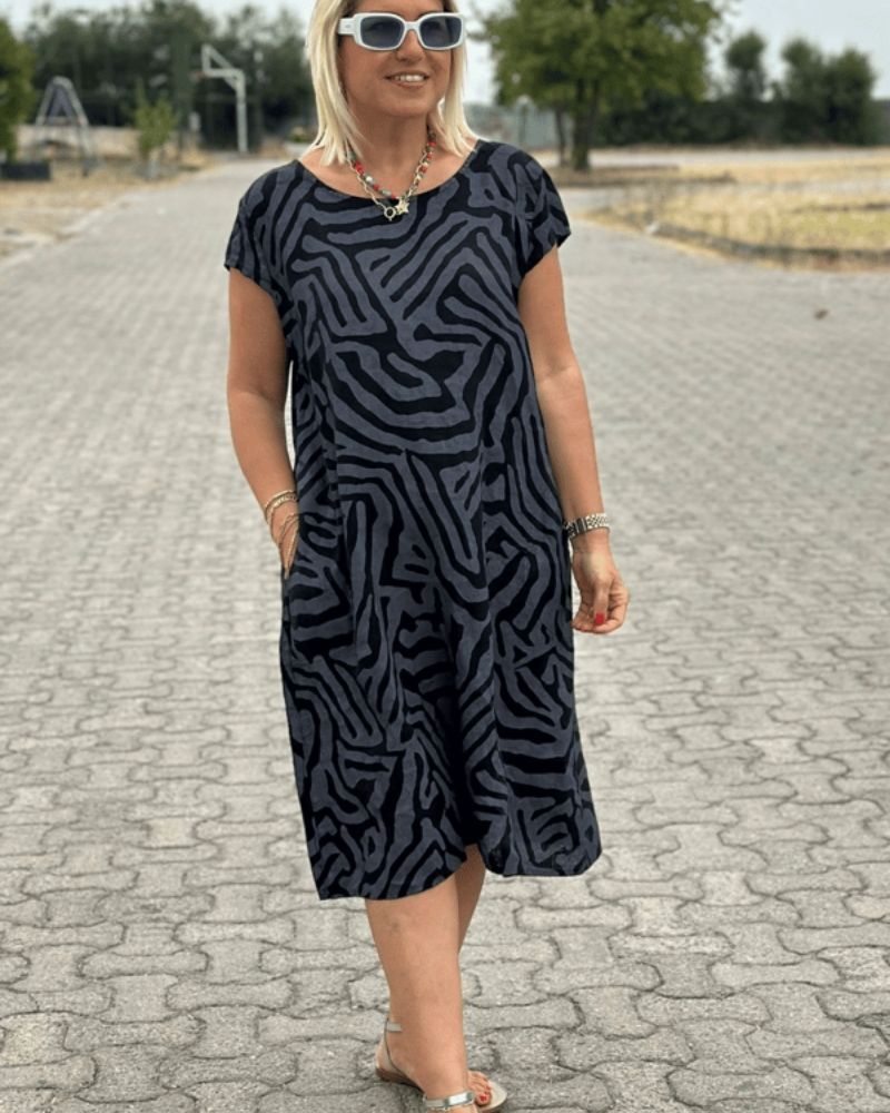 Despoina | Robe d'été avec encolure ronde et beau design
