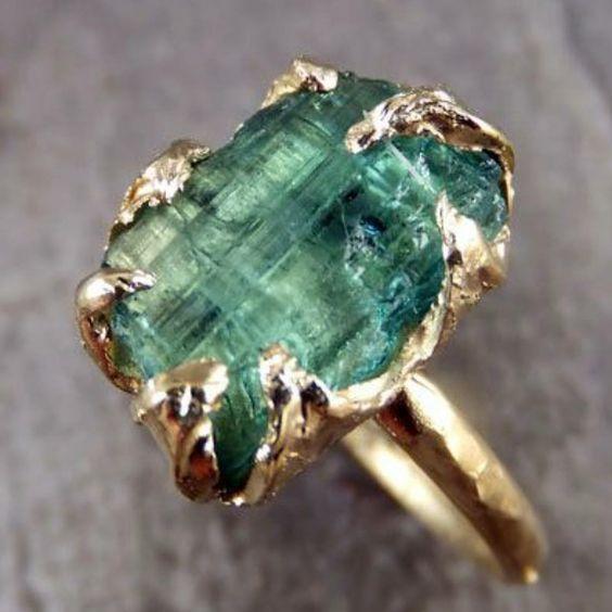 Bague en verre incrusté vert antique | Or