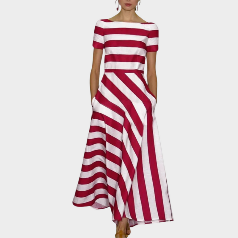 Robe longue élégante avec rayures et manches courtes