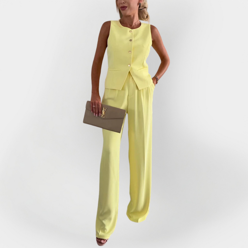 Ensemble pantalon élégant avec haut sans manches