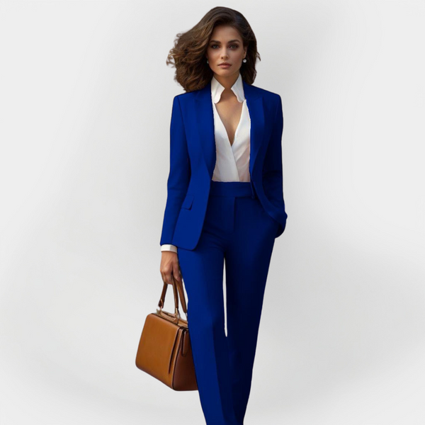 Costume élégant pour femme