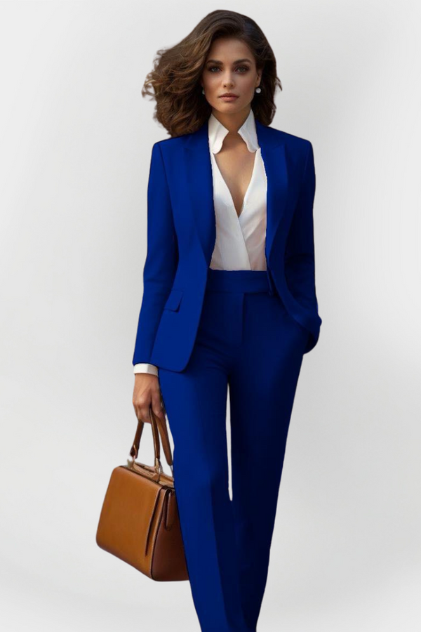 Costume élégant pour femme