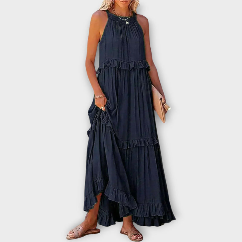 Robe à fines bretelles et ligne élégante