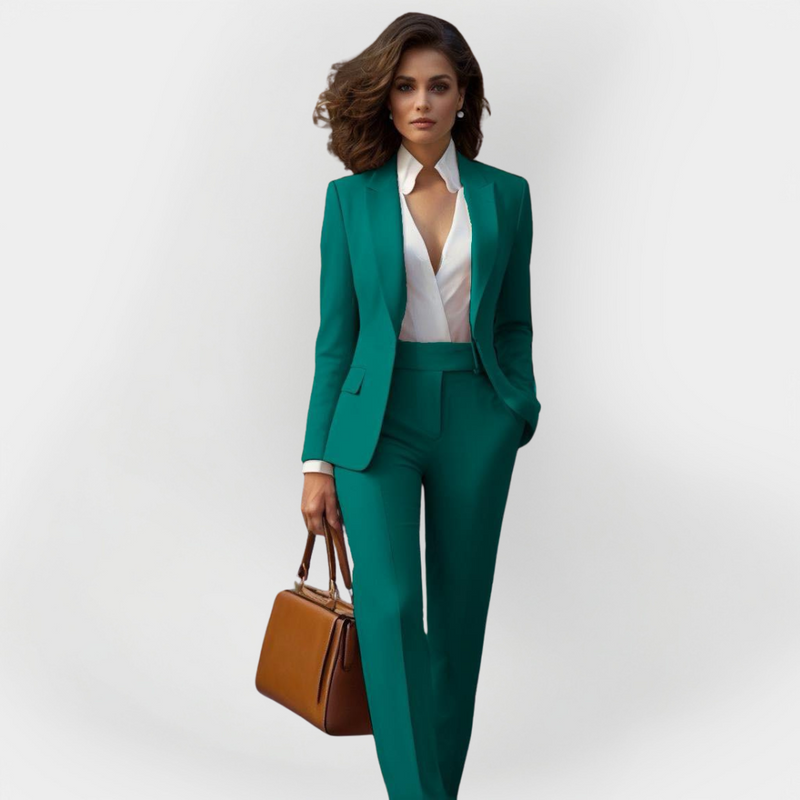 Costume élégant pour femme