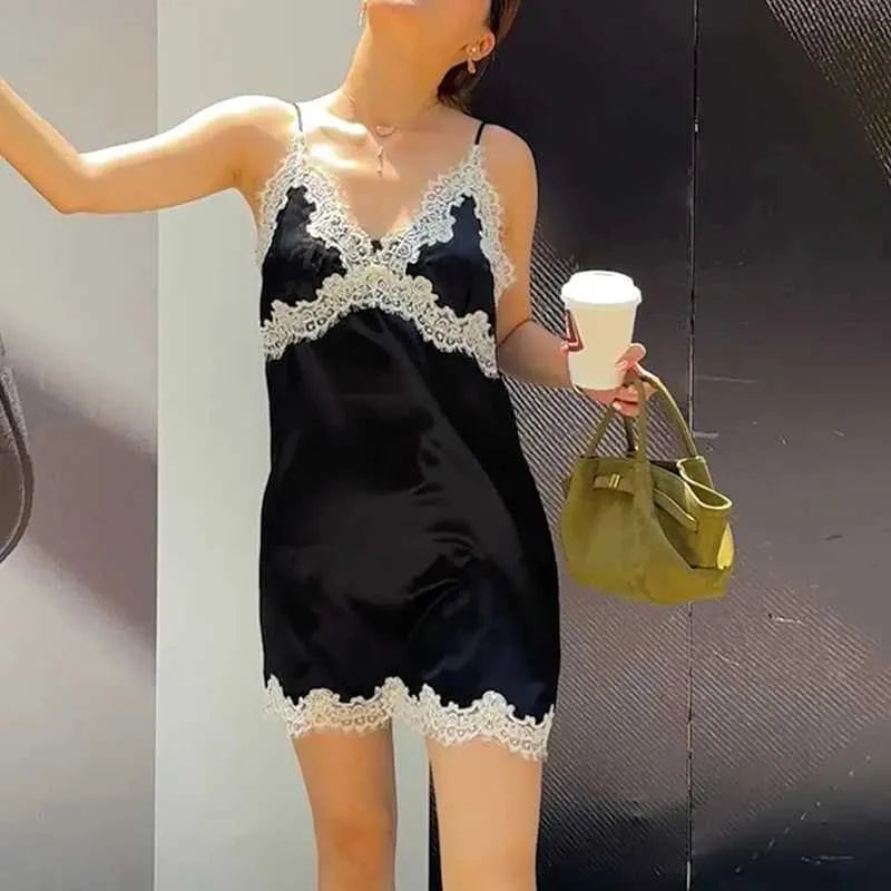 Riley™ - Sac sous-bras en micro cuir suédé