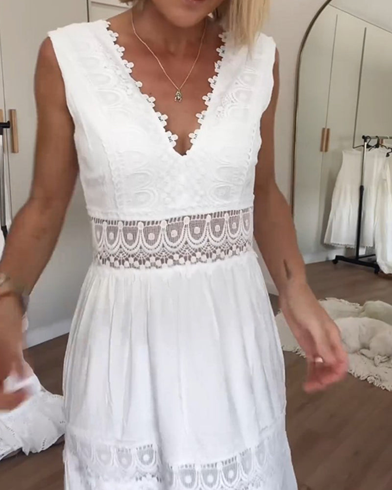 Eleni | Robe élégante avec dentelle et col en V