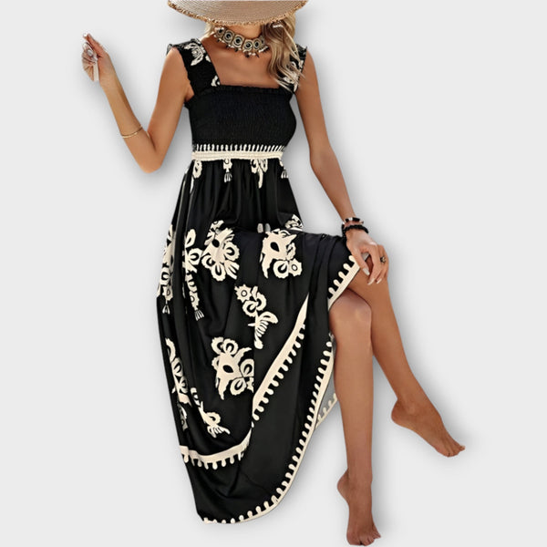 Robe de plage élégante avec encolure carrée