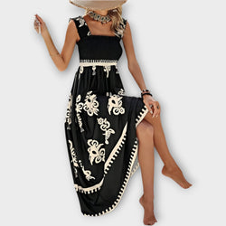 Robe de plage élégante avec encolure carrée