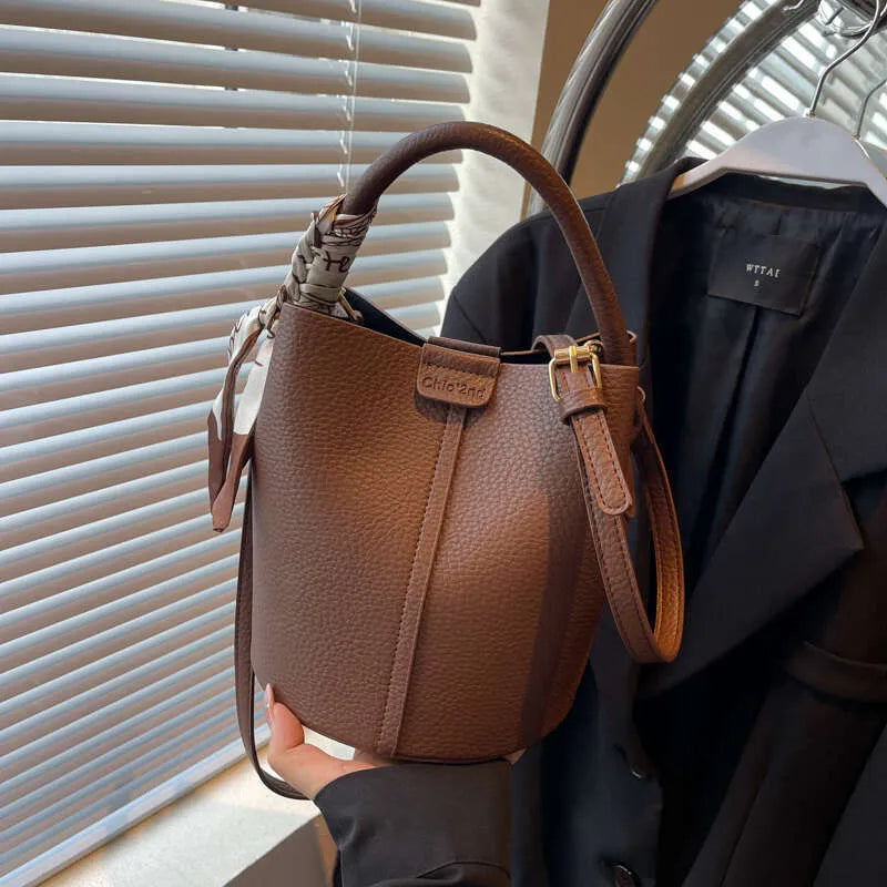 Abigail™ - Sac seau rétro