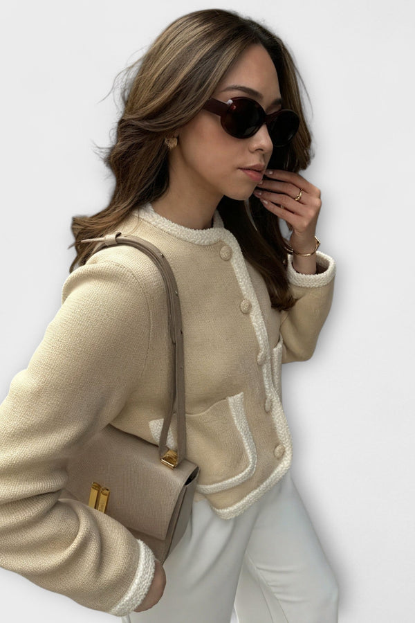 Cardigan classique avec poches décoratives