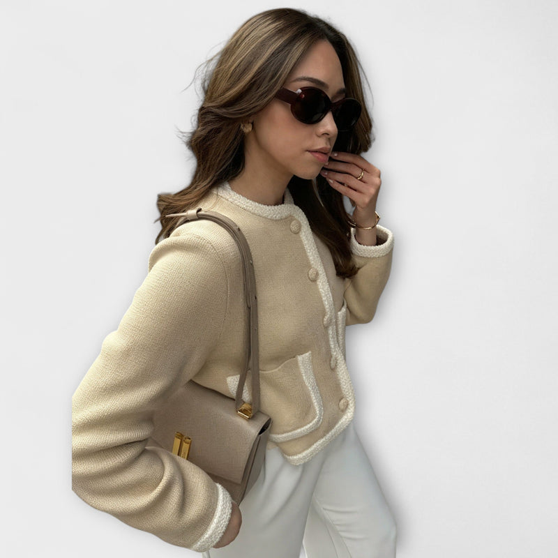 Cardigan classique avec poches décoratives