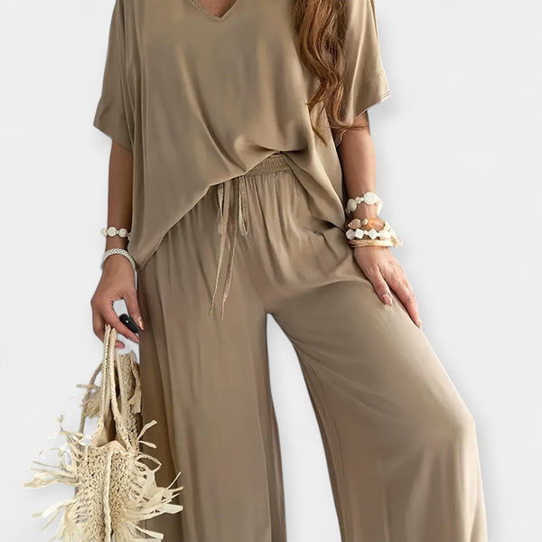 Ensemble aéré avec pantalon large et blouse ample