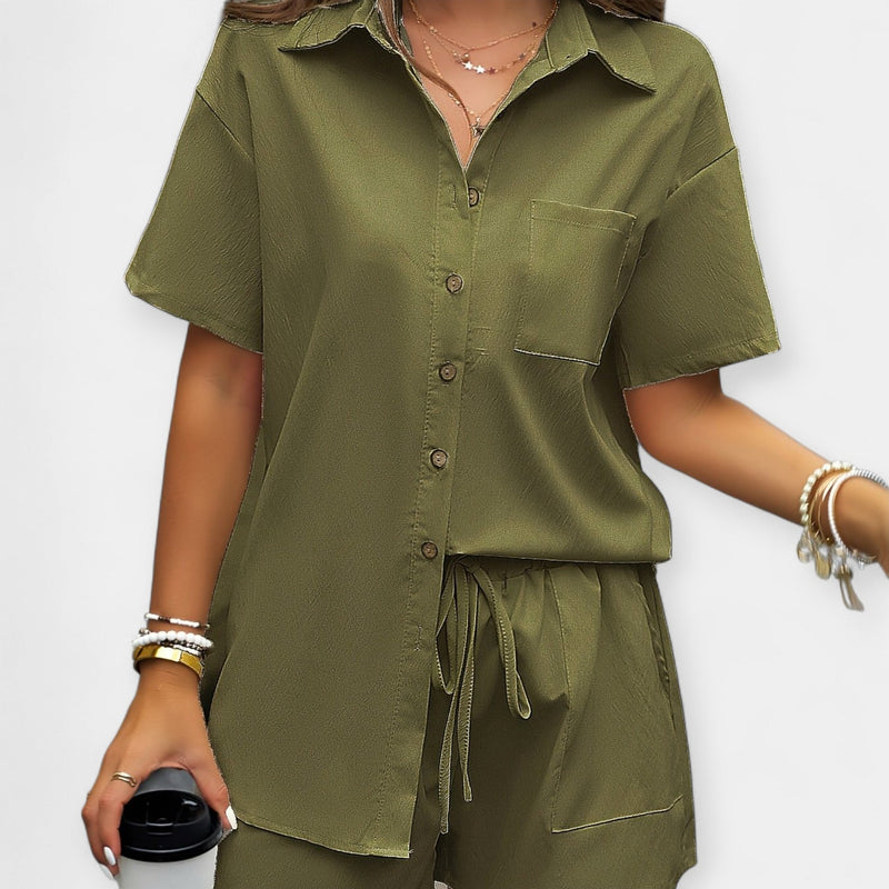 Ensemble confortable avec chemise et short