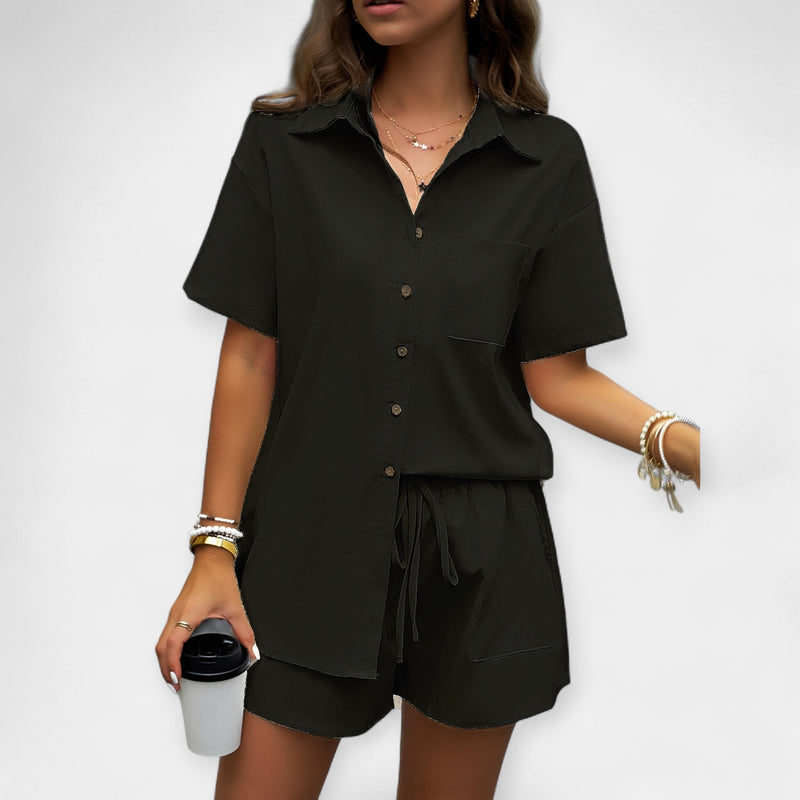 Ensemble confortable avec chemise et short