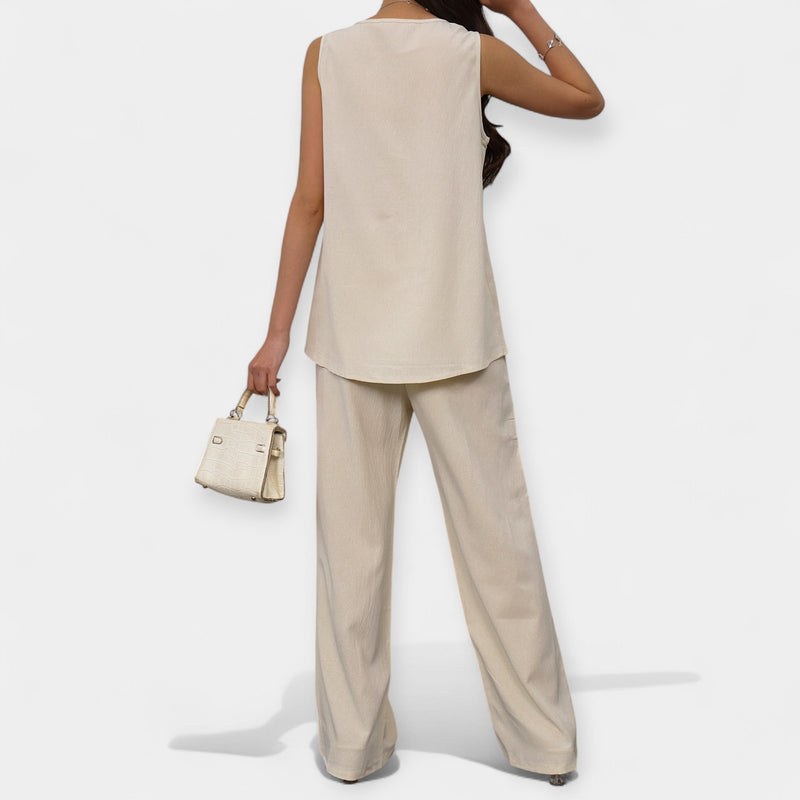 Ensemble confortable avec haut sans manches et pantalon large