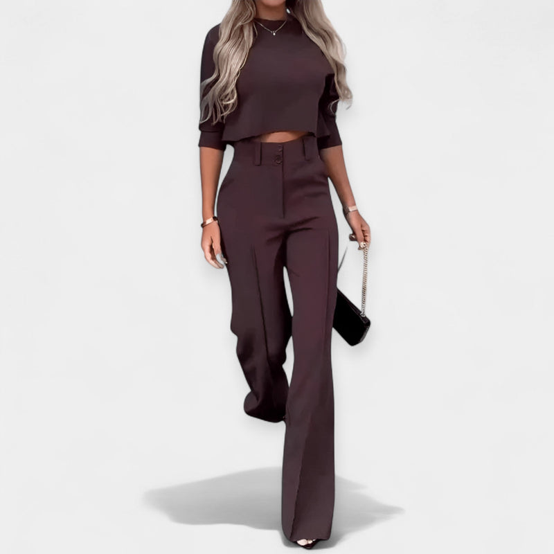 Ensemble crop top et pantalon