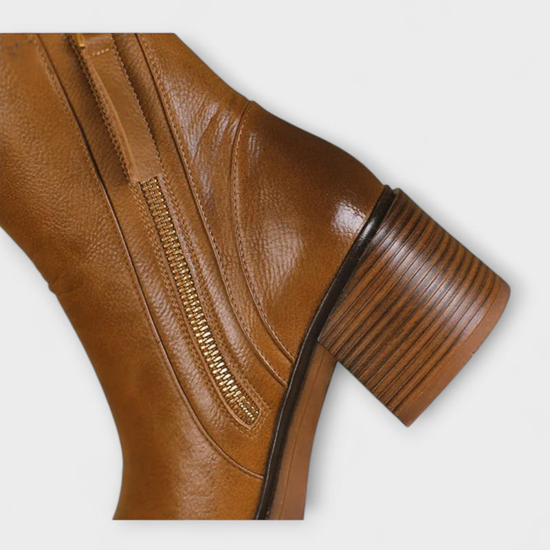 Milana - Bottes en cuir avec talon moyen