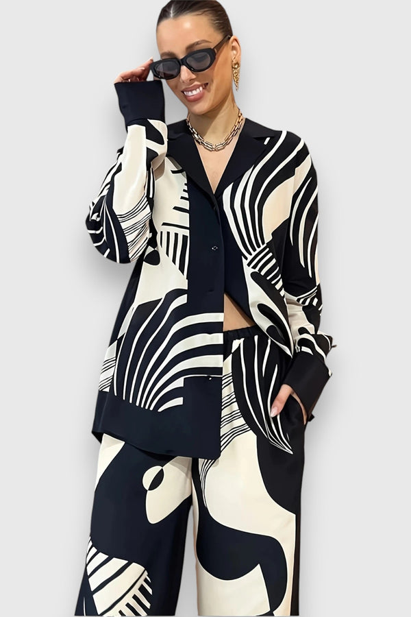 Ensemble deux pièces avec design géométrique élégant