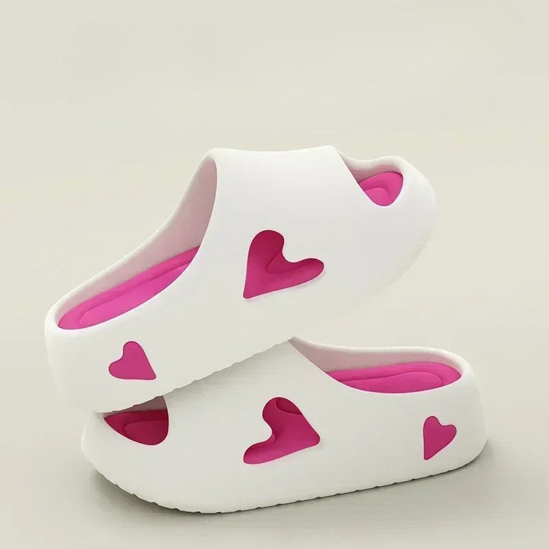 Ellery | Mignonnes tongs cœur