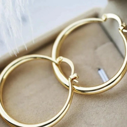 GRANDES BOUCLES D'OREILLES ANNEAUX DORÉS