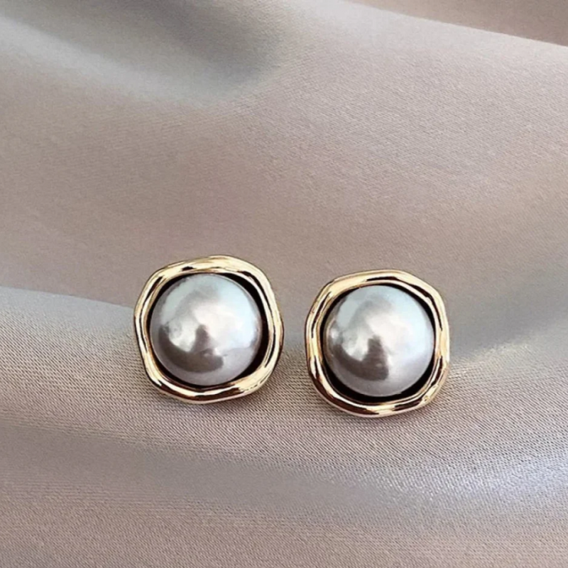 BOUCLES D'OREILLES PERLE NOIRE ÉLÉGANTE