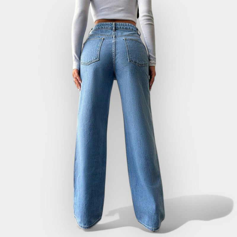 Jean taille haute avec coupe large confortable