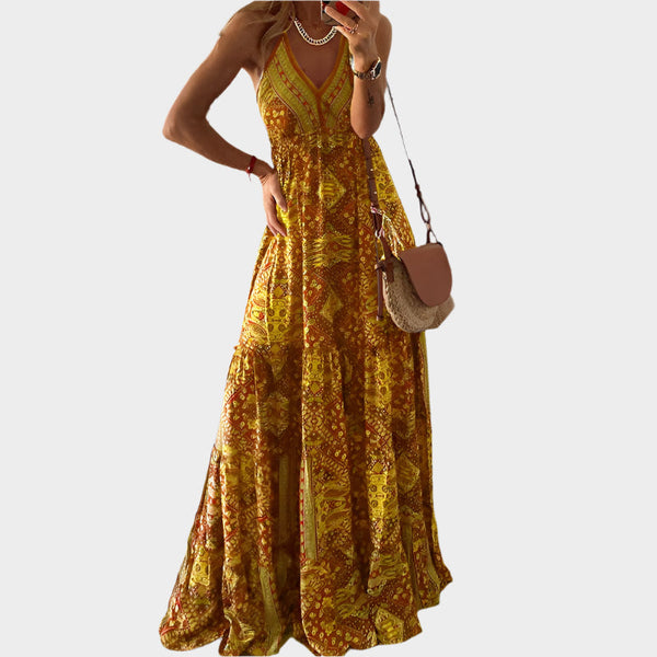 Robe bohème avec fines bretelles et col en V