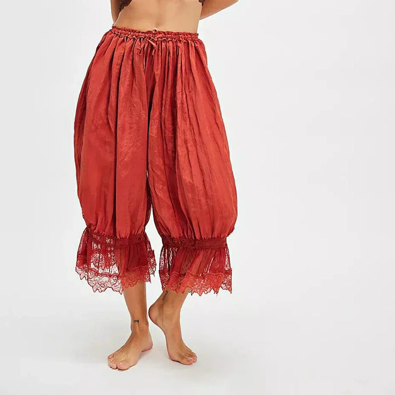 Pantalon en dentelle bohème