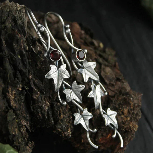 Boucles d'oreilles elfe feuille antique | Or blanc
