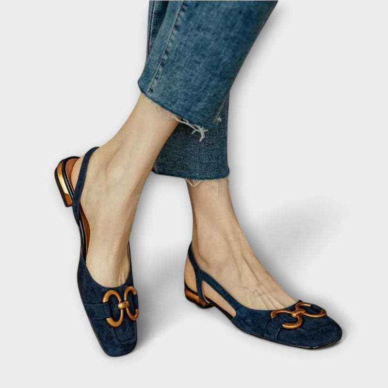 Sandale avec boucle à fermoir