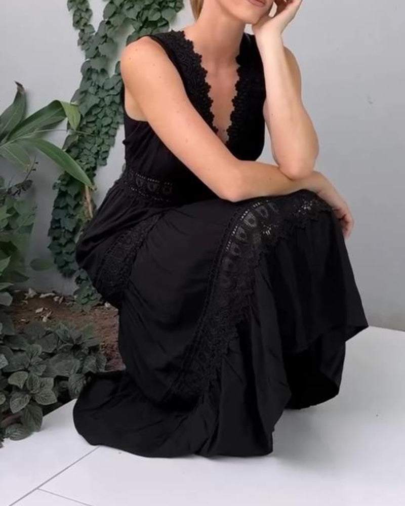 Eleni | Robe élégante avec dentelle et col en V