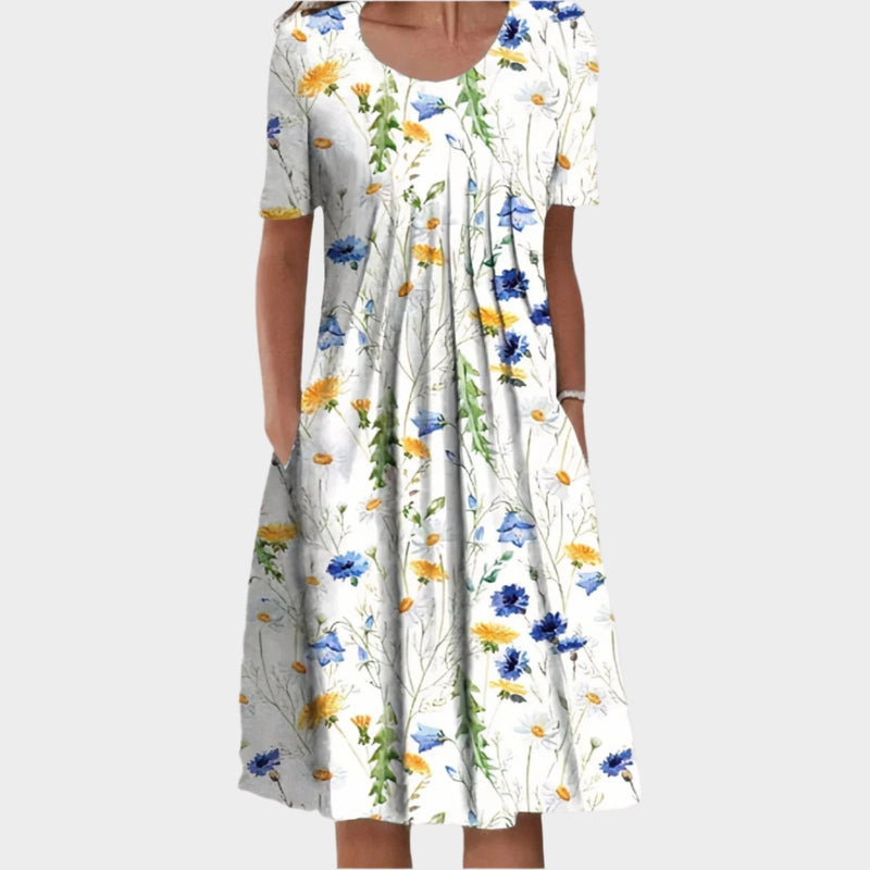 Robe d'été avec broderie florale