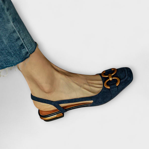 Sandale avec boucle à fermoir