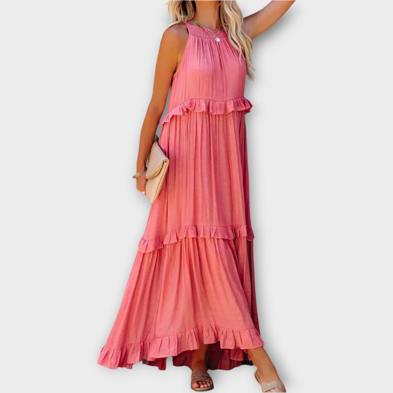 Robe à fines bretelles et ligne élégante
