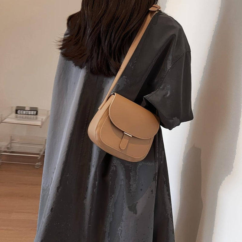 Aria™ Retro Grace | Sac bandoulière élégant en cuir selle