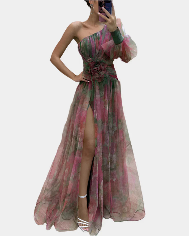Robe romantique avec ouverture
