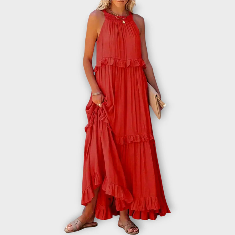 Robe à fines bretelles et ligne élégante