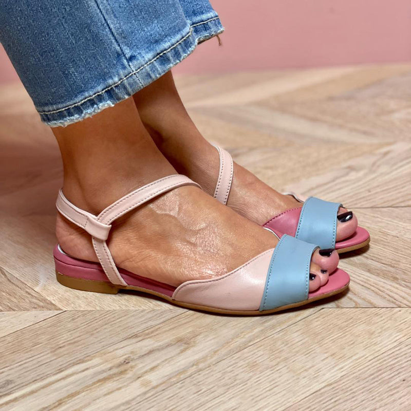 Ellela™ | Sandales roses asymétriques avec blocs de couleur