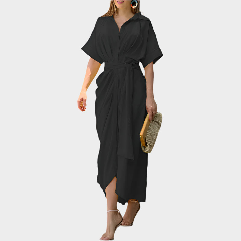 Robe avec col à volants et ligne élégante